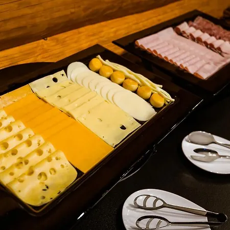 Ξενοδοχείο Zemplen 4*